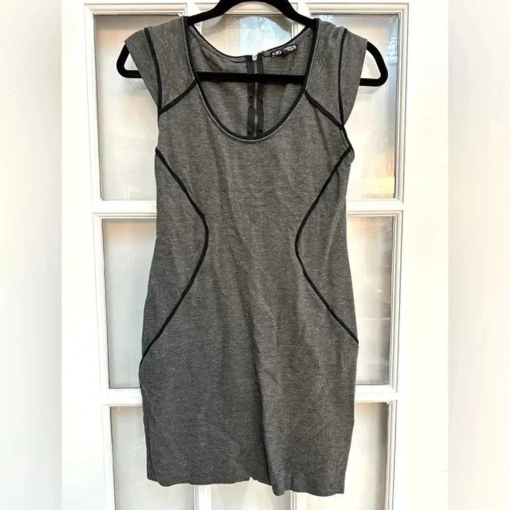 Vintage Express Y2K Classic Grey & Black Cap Sleeves Cocktail Dress Size 6 S